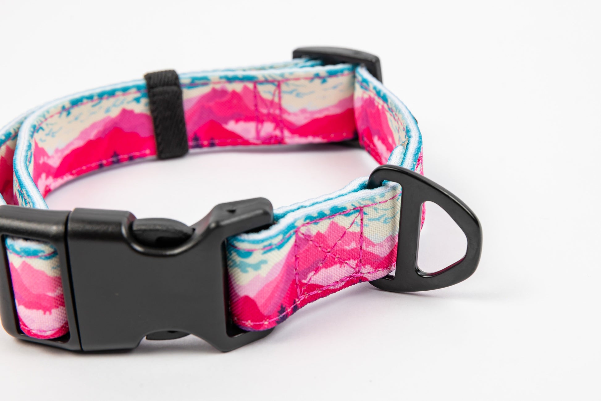 Mountainscape Canvas Dog Collar - Pink - Detail - D-Ring