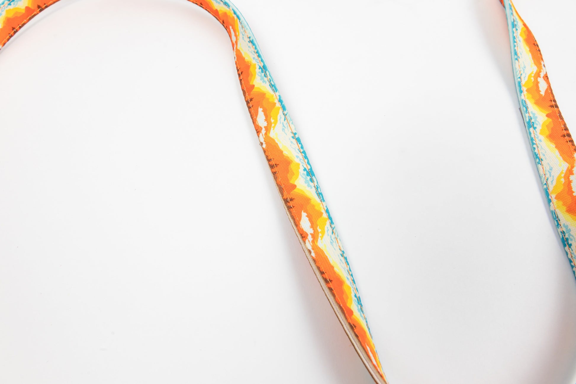 Mountainscape Canvas Dog Leash - Orange - Detail - Design Pattern