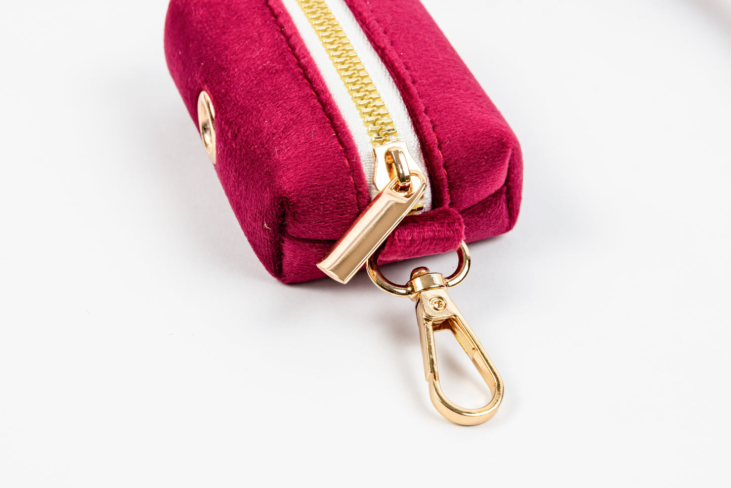 Signature Velvet Poop Bag Dispenser - Wine - Detail - Clip